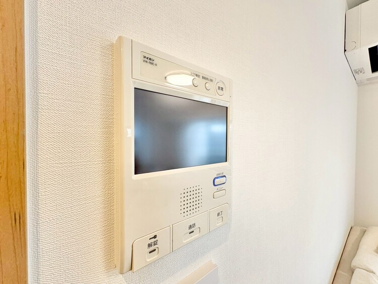 その他 誰が来てもわかる様にモニター付きインターホンを設置。