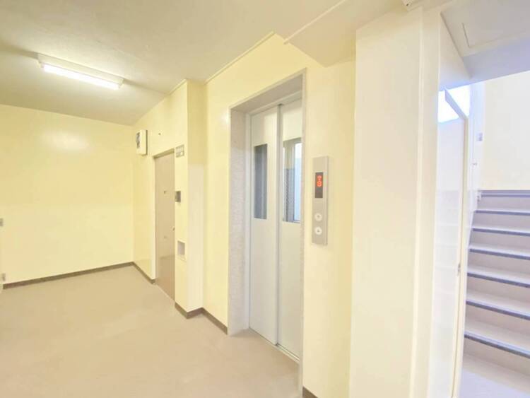 その他 エレベーター完備のため荷物が多くなっても安心。