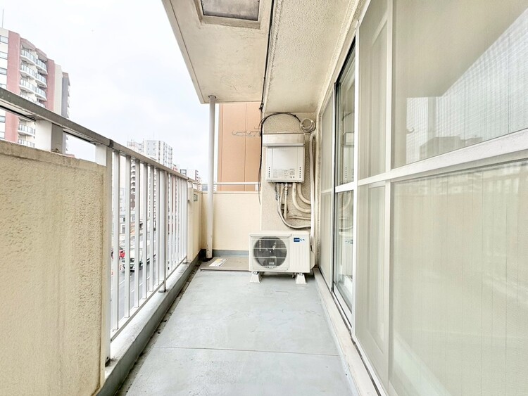 その他 朝の澄んだ空気や、夕方に吹く清々しい風を感じられるバルコニー。