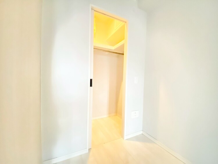 その他 収納スペースが付いていて、お部屋を広く使っていただけます。