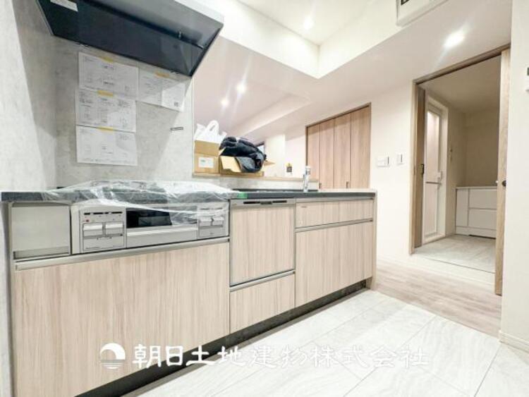 キッチン 【キッチン】毎日使う場所だからこそ、ストレスなく使えて、スムーズな家事ができる空間になっております。