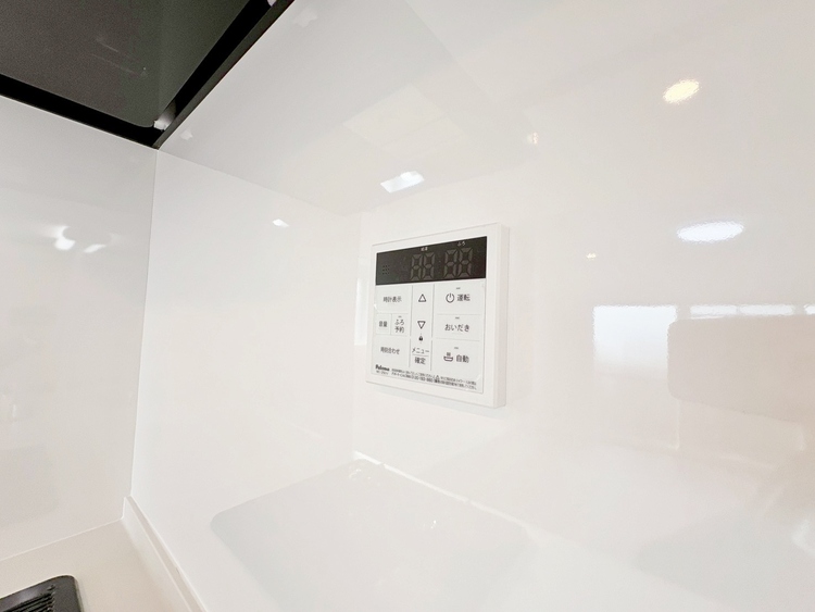設備 見やすい画面で操作しやすい給湯パネルです。