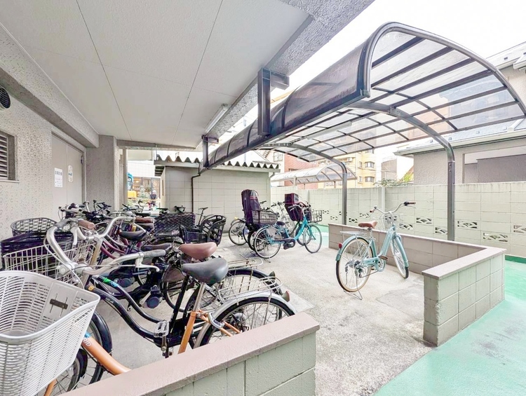その他 きちんと整備された駐輪場。住む方の心遣いが感じられます。