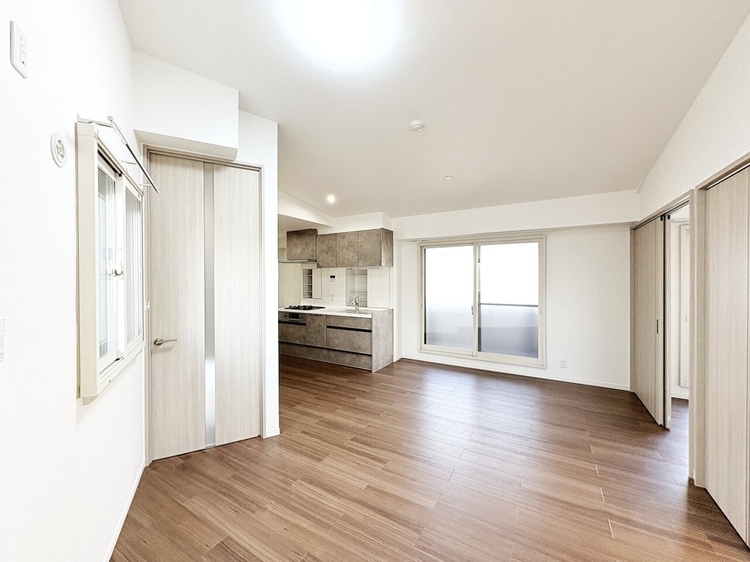 居間 豊かな居住性と、安心感を満たすクオリティが見事に調和した住空間。