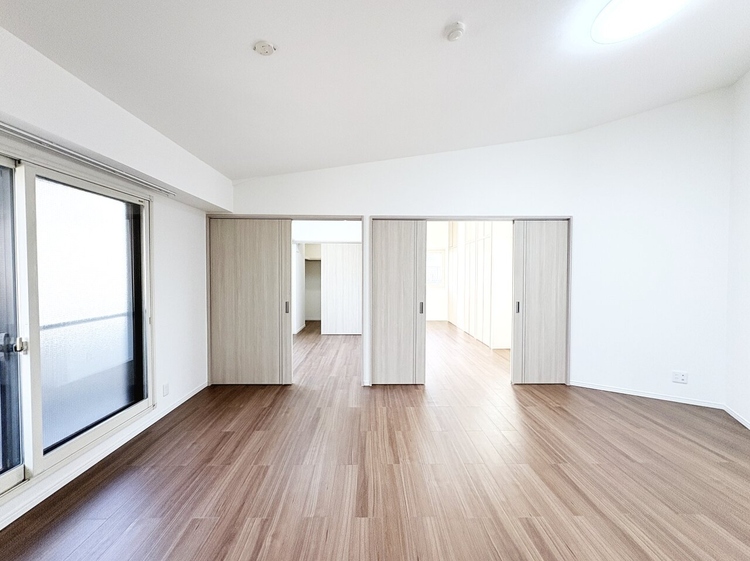 居間 「空間が織り成すひとつ先の住み心地」を演出します。