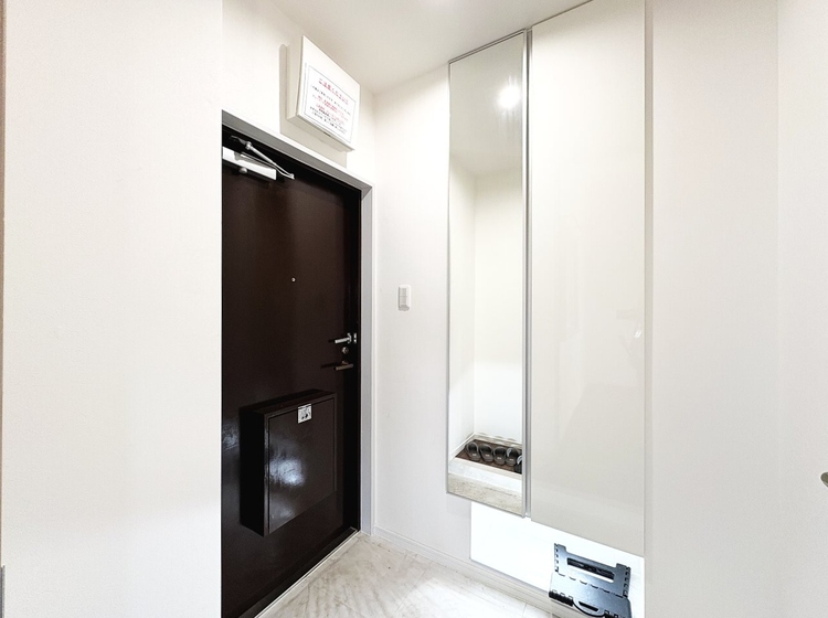 玄関 シューズボックスを完備した玄関です。