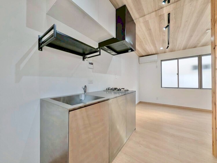 キッチン スマートな意匠と充実の機能を備えたキッチンが、暮らしにおいしい彩りを添えます。