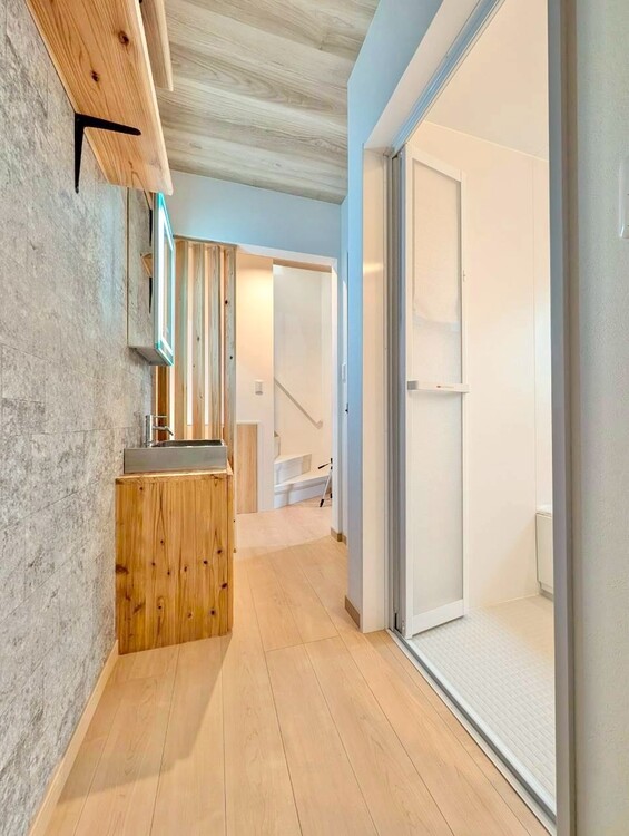 洗面 清潔感と心地よさを重視した、上質感漂うパウダールーム。