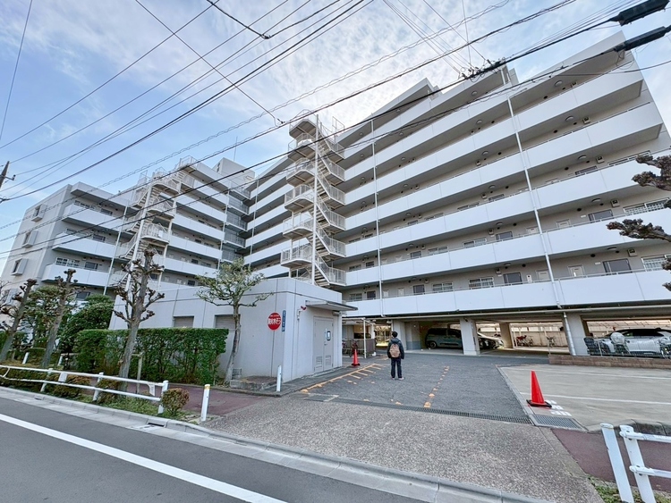 外観 現地に足をお運びいただいた際には、周辺散策などをお勧めいたします。