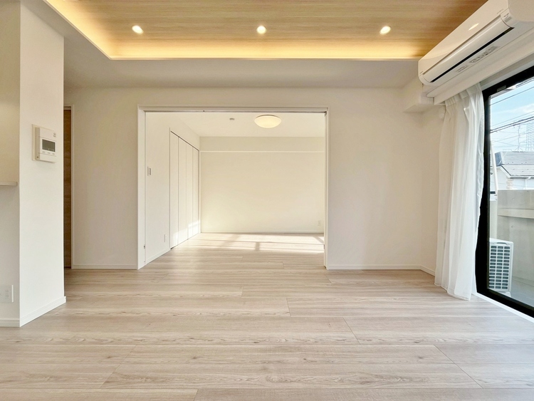 居間 過ごす時間が、たくさんの思い出として紡がれていく場所。