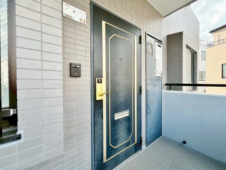 玄関 玄関を開ければ、そこは安らぎのご自宅。