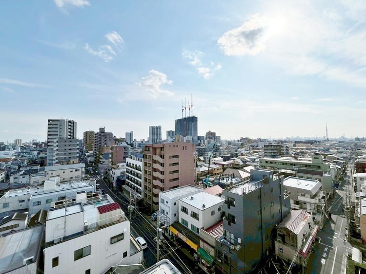 バルコニー 頬をなでる、優しい風を感じることが出来ます。