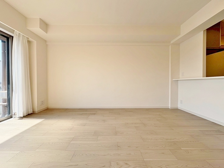 居間 居心地の良い空気感は、暮らしのステージを彩り、心からのやすらぎと満足感を与えてくれます。