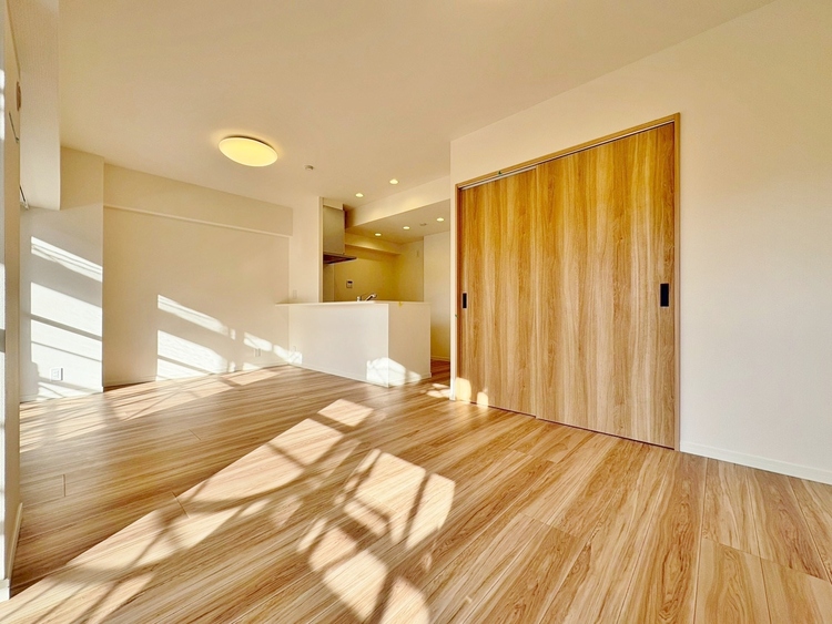 居間 豊かな居住性と、安心感を満たすクオリティが見事に調和した住空間。