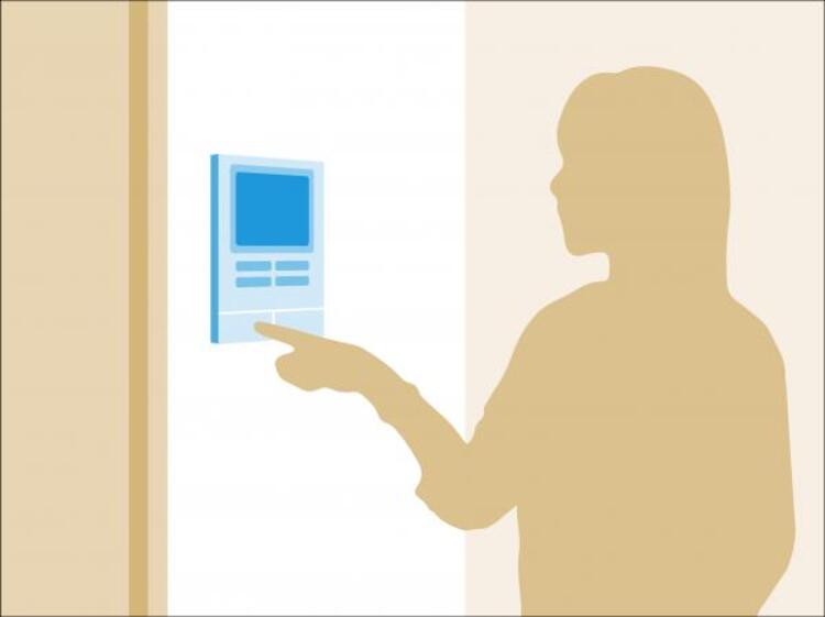 設備 TVモニター付インターホン　来訪者を鮮明な画像で確認できるTVモニター付インターホン。夜間や天候の悪い日もしっかりとチェック。特に奥様やお子様だけでの在宅が多いご家族は必需品です。録画機能付きなら後からも確認できます。