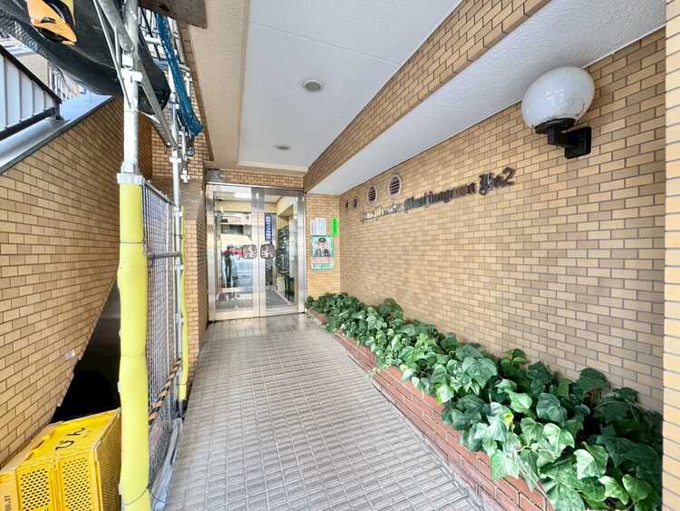 その他 上質感漂う玄関アプローチです。