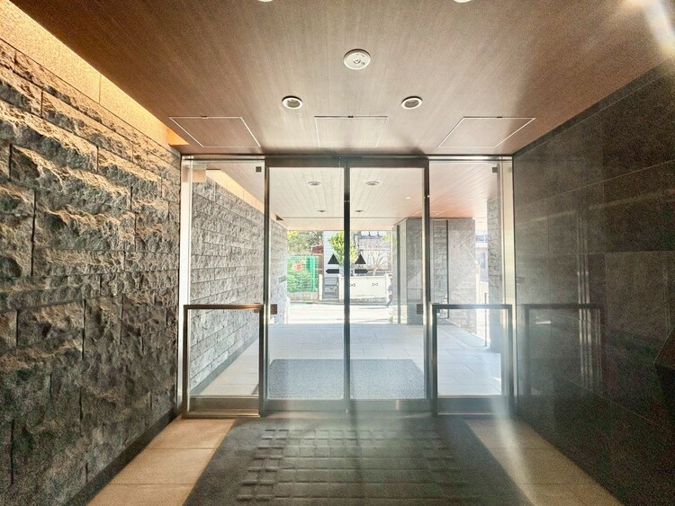 その他 館内は静寂な中が保たれており、管理が行き届いている印象を受けました。