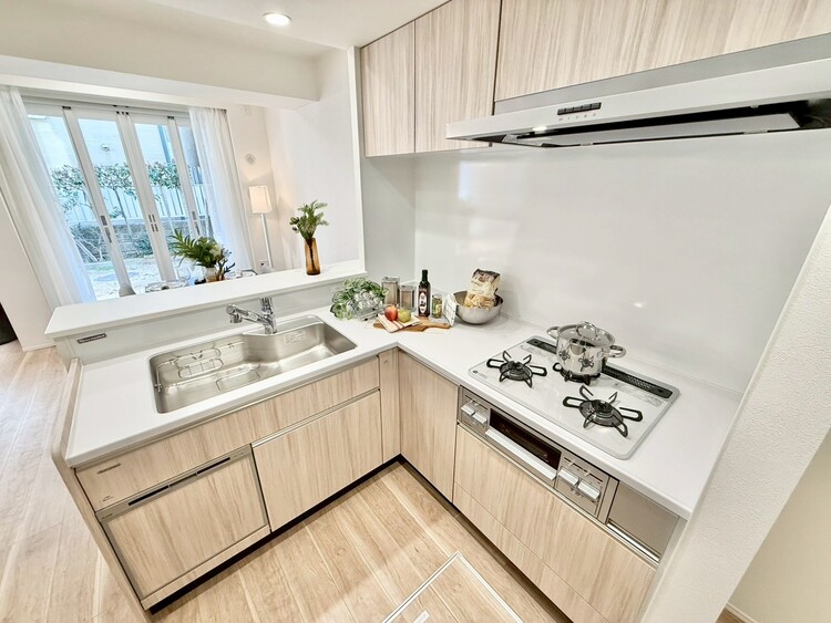 その他 使いやすくスタイリッシュなキッチン空間になっております。