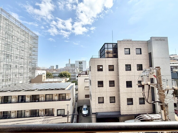 その他 眺望や窓からの景色が良いと、家で過ごす時間も快適です。