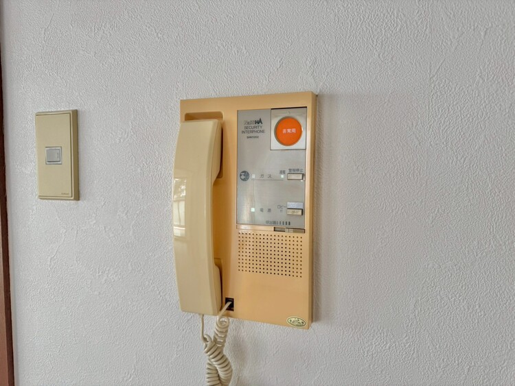 その他 室内にはインターホンを設置。快適と安らぎを合わせた優しい設計。