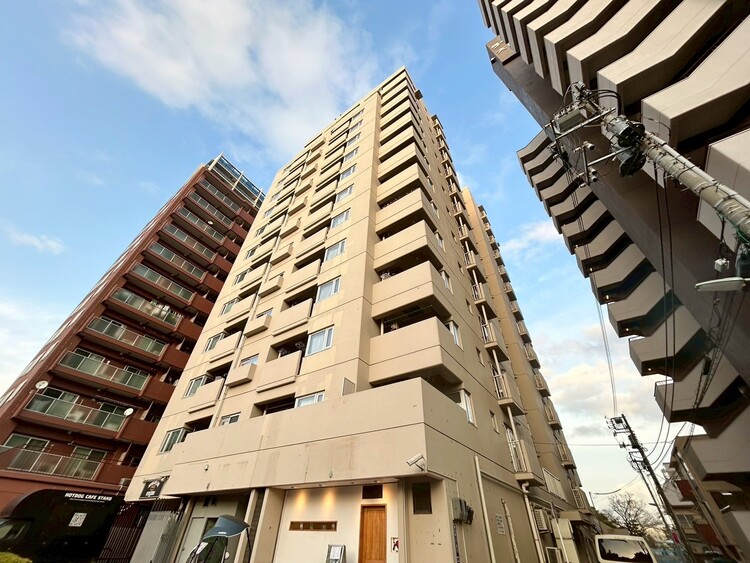 その他 飽きのこないシンプルモダンな外観です。