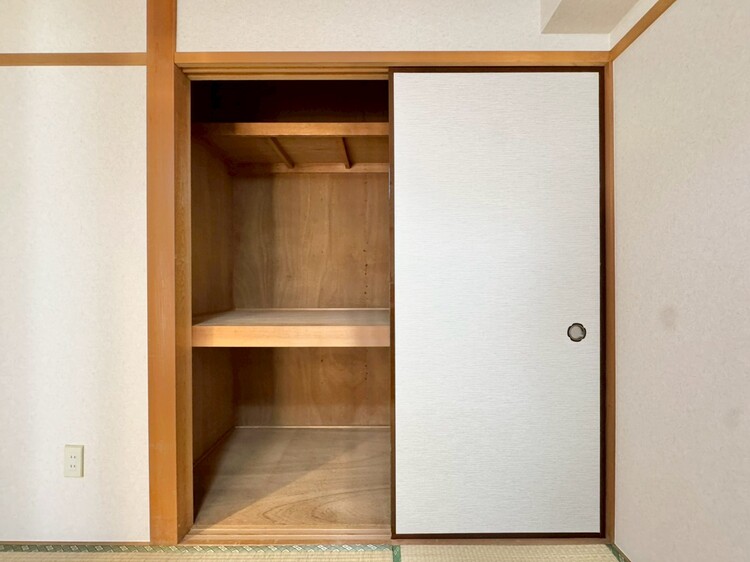 その他 収納スペースが付いていて、お部屋を広く使っていただけます。