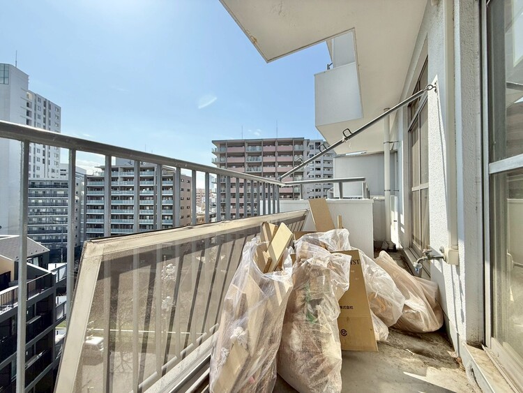 その他 朝の澄んだ空気や、夕方に吹く清々しい風を感じられるバルコニー。