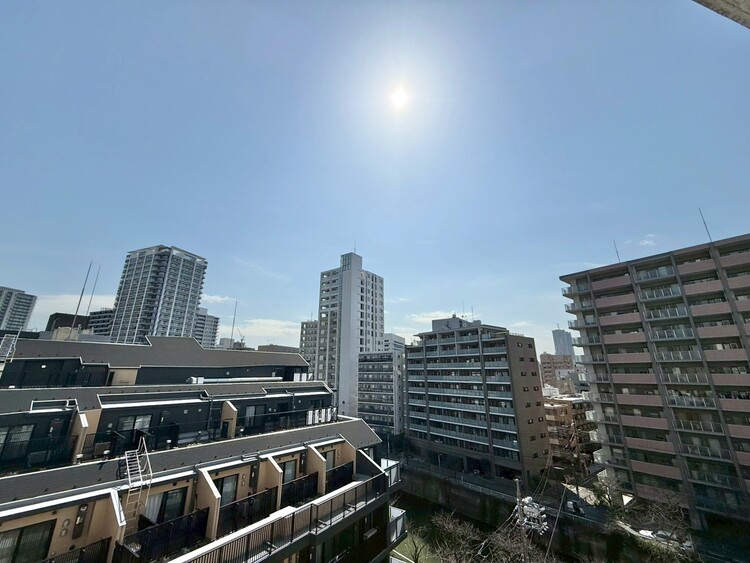 その他 眺望や窓からの景色が良いと、家で過ごす時間も快適です。