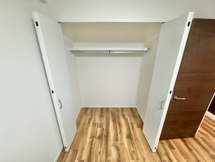 その他 収納スペースが付いていて、お部屋を広く使っていただけます。