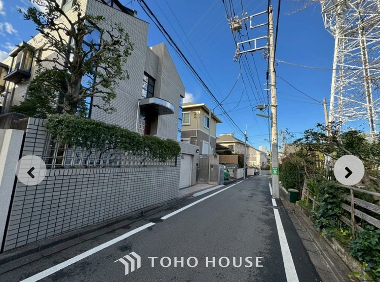 外観 【癒しの空間】室内構成に拘り採光とセンスを散りばめた空間。それは『柔らかさ』に似た素敵な居場所。そこに暮らす人のことを考えつくり出したものは『癒し』という心地よい居場所なんだと思う。