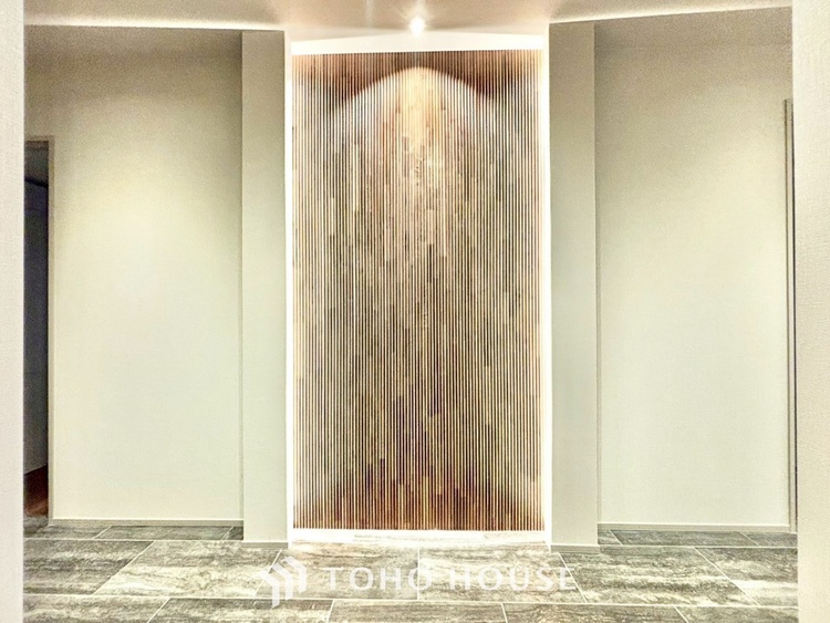 内装 ◆闇夜の輝き◆オレンジ色の光は大人になった今の僕にはわかる。1日の終わりを伝えに来たわけではなく、また明日が来る方へ導いてくれた事を。