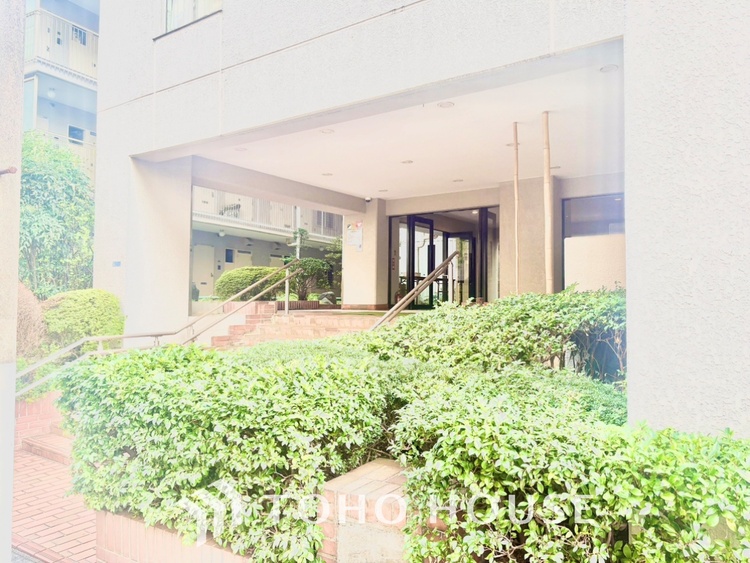 外観 【FRONT ROAD】◆安心◆して歩ける。安心して家族の帰りを待てる。そんな安心を感じさせる広々とした道路。