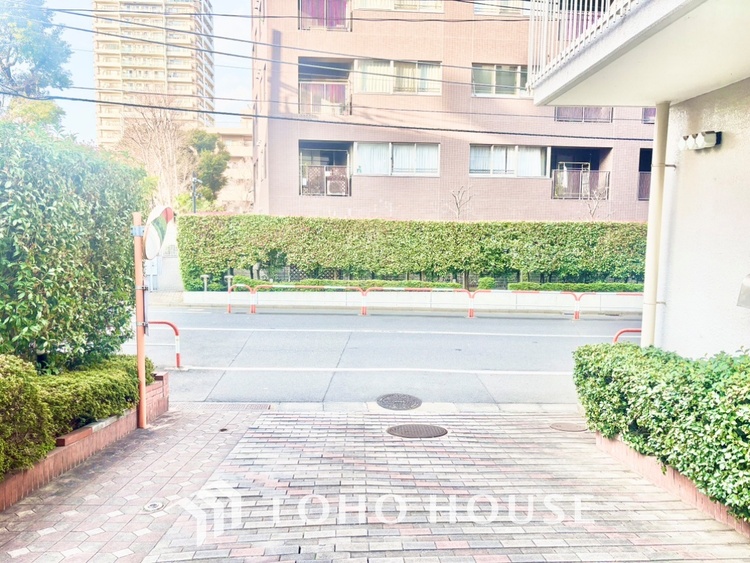 外観 ◆館銘板◆　建物に込めた気持ちが伝わってくる気がします。