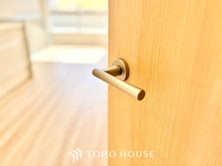 内装 ◆闇夜の輝き◆オレンジ色の光は大人になった今の僕にはわかる。1日の終わりを伝えに来たわけではなく、また明日が来る方へ導いてくれた事を。