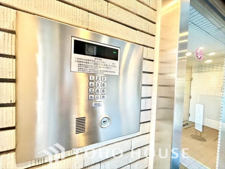 その他 ◆オートロック◆自室の鍵だけではなく、建物内に共用玄関のドアがあり、施錠されているという点がポイント。正しく施錠されていれば居住者以外の侵入を拒むことができます。