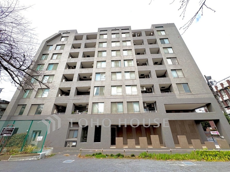 外観 【Exterior】これから街に誕生する新しい住まい。完成へ向けて形になっていく姿に、未来の暮らしが重なります。