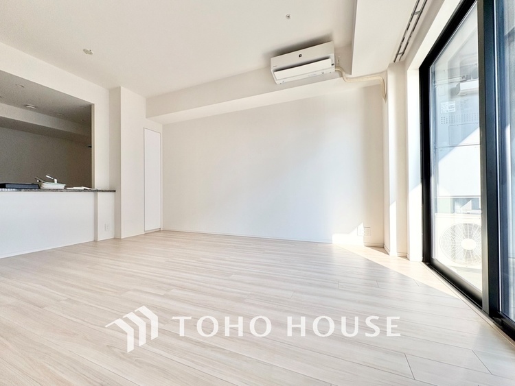 内装 【LIVING】◆Sunshine◆光が燦々と入り、いるだけで気持ちいい。「開放的でゆとりあるお部屋です。」