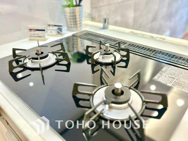 キッチン 【KITCHEN】◆家族のおはよう◆の声を笑顔で迎えてあげられるシステムキッチン。朝ごはんが楽しみでちょっと早起きしたくなるんです。