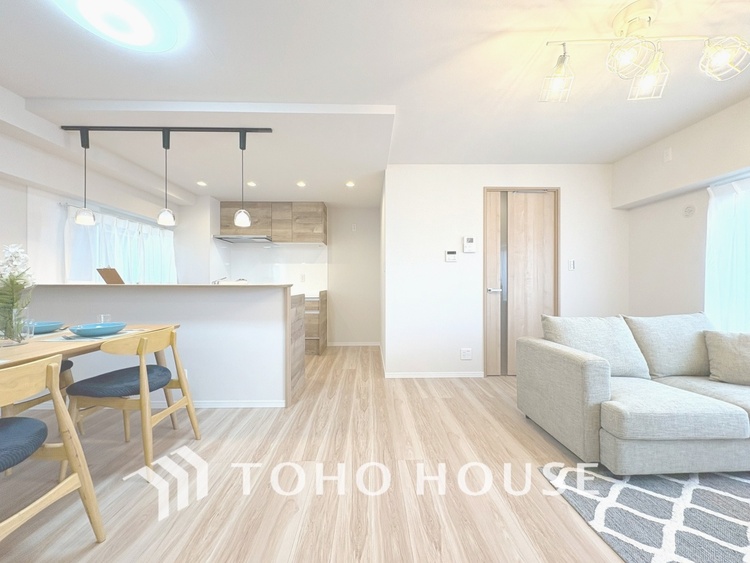 内装 【LIVING】◆家族◆愛する家族を一目で見渡せる。家族が集う空間。永遠に続く幸せな毎日を、ここで。