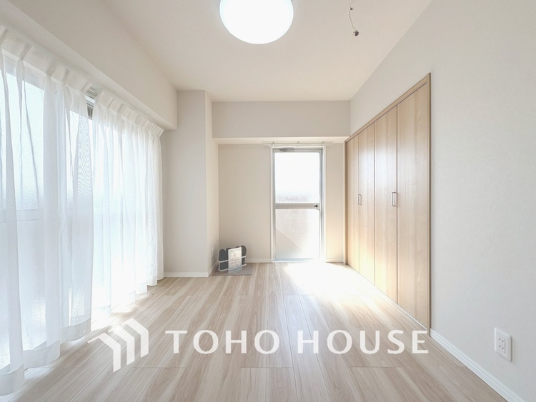 内装 【PRIVATE ROOM】◆快適◆な暮らしに不可欠な収納スペース。快適さとともに思い出も詰まっていく。