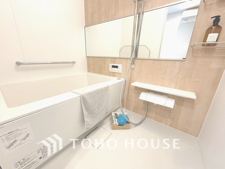 風呂 【BATHROOM】◆プライベートな空間◆simpleだからrelaxできるんです。こころもからだもキレイさっぱり。