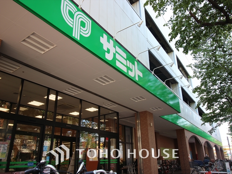 周辺 商品のラインナップ由、鮮度よし、値段よし、普段使いに使い勝手の良い圧倒的なスーパー。とても便利ですよね。