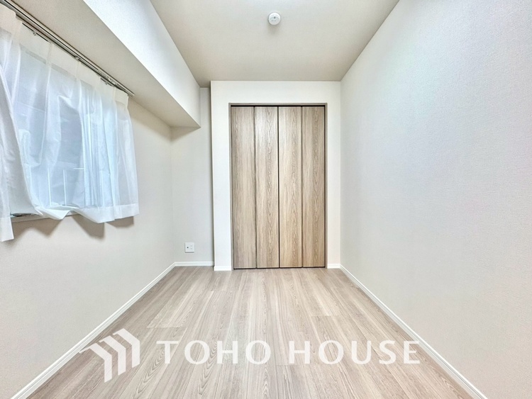 内装 【PRIVATE ROOM】◆快適◆な暮らしに不可欠な収納スペース。快適さとともに思い出も詰まっていく。