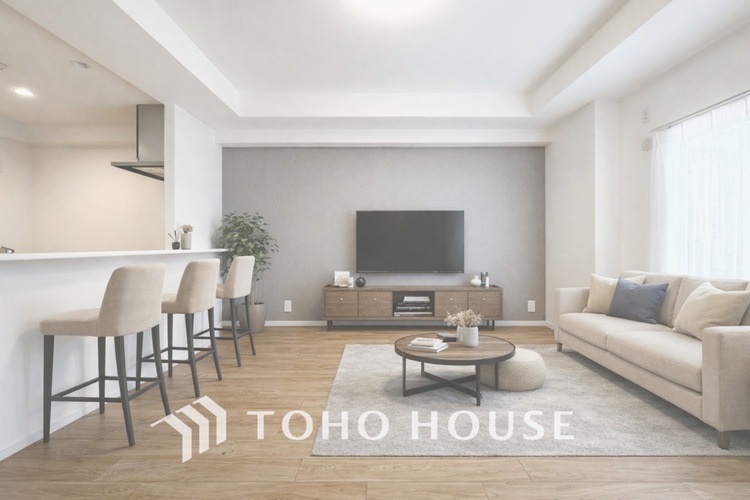 内装 【LIVING】◆煌びやか◆愛おしい家族との団欒の時間をより一層幸せなものに感じさせる煌びやかなLDK。輝かしい毎日が待っています。※この画像の家具の配置には、CGによる加工を施しております。