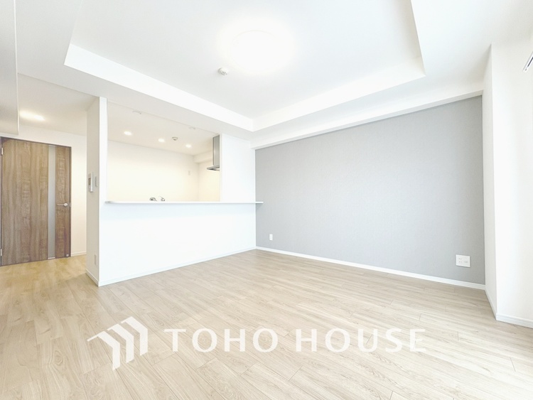 内装 【LIVING】◆陽光◆が差し込む。この開放的なLDKに家族の笑顔が集う。家族が一緒に過ごす空間は明るく、そして居心地よく。