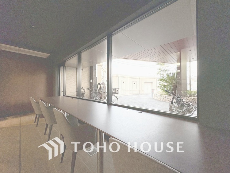 その他 【ENTRANCE】◆安心◆して歩ける。安心して家族の帰りを待てる。そんな安心を感じさせる住環境。