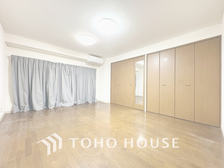 内装 【PRIVATE ROOM】◆属毛離裏◆子は父を手本とし、母に愛育されて成長する。家族の深い繋がり。いつまでも大切にしたい。