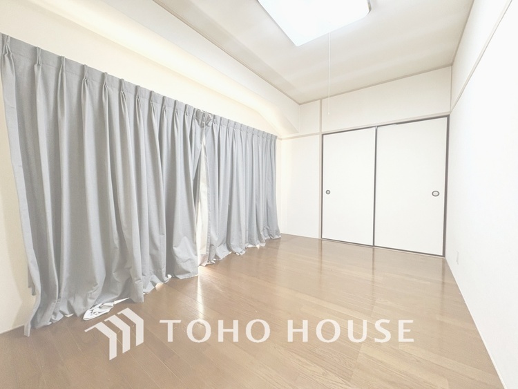 内装 【PRIVATE ROOM】◆プライベートな時間◆最高な暮らしにはこの空間が必要。家族のふれあいも大切にしつつ、自分の空間も大切にしたい。