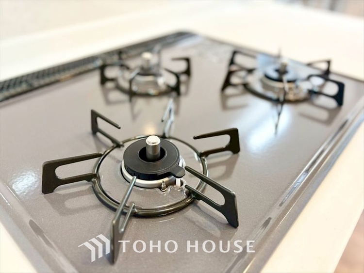 キッチン 【KITCHEN】◆家族のおはよう◆の声を笑顔で迎えてあげられるシステムキッチン。朝ごはんが楽しみでちょっと早起きしたくなるんです。