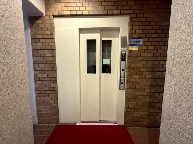 その他 エレベーター完備のため荷物が多くなっても安心。